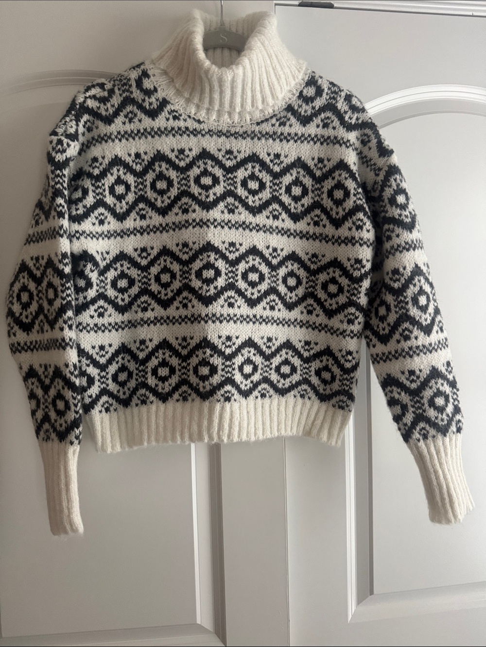 NWT cute and soft turtle neck